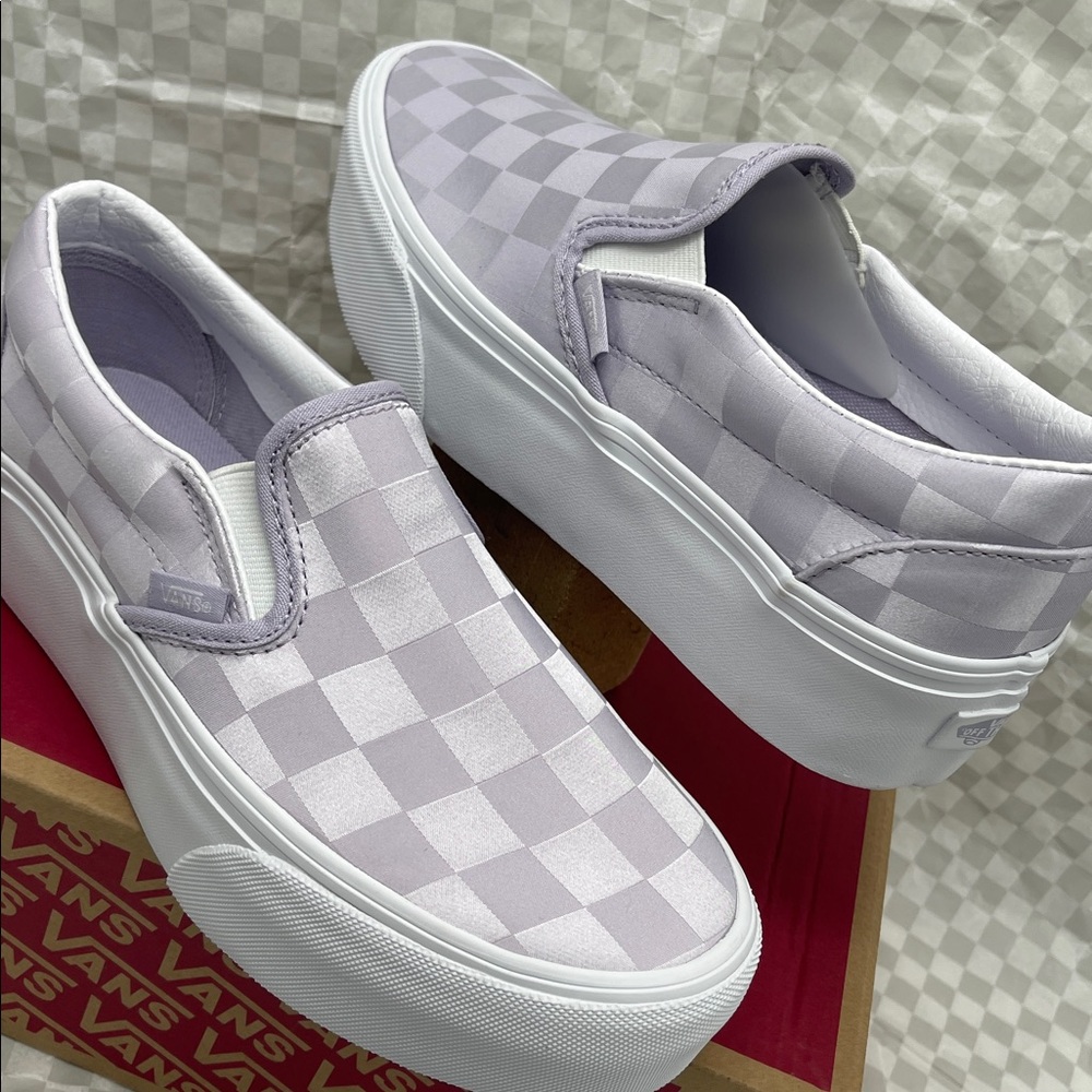 Vans Platform Sneakers Classic Slip-On Stackform
Satin Checkerboard Lilac - Picture 10 of 16
